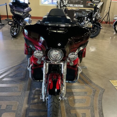 FLHTCUTGSE 2022 CVO™ Tri Glide® thumb 2