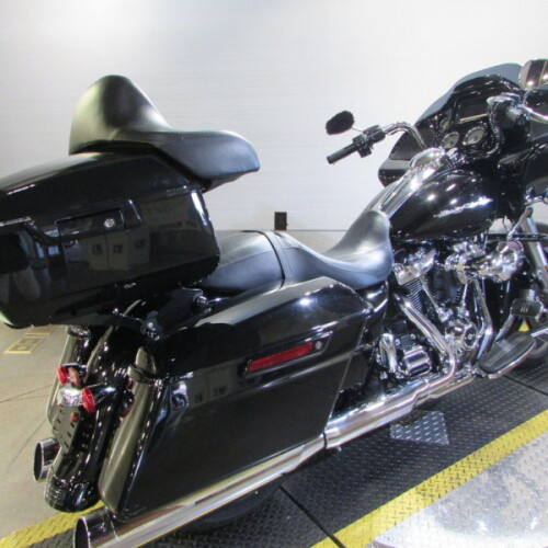 FLTRXS 2017 Road Glide® Special thumb 3