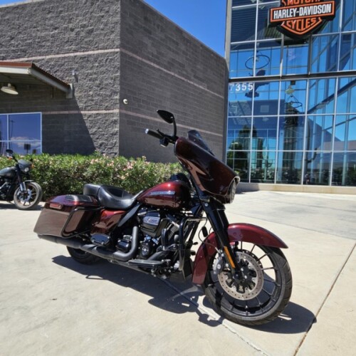 FLHXS 2018 Street Glide® Special thumb 2