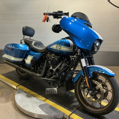 FLHXST 2023 Street Glide® ST thumb 3