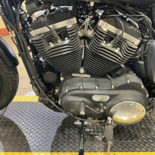 XL 883N 2020 Iron 883™ thumb 3