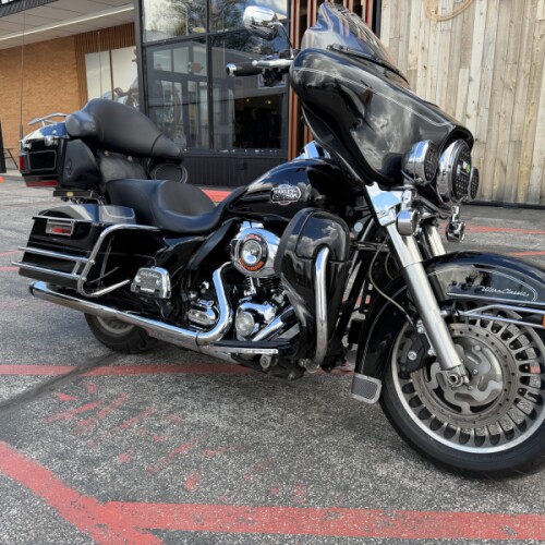 FLHTCU 2011 Electra Glide® Ultra Classic® thumb 3
