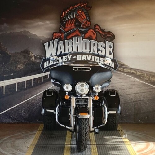 FLHTCUTG 2014 Tri Glide® Ultra thumb 2