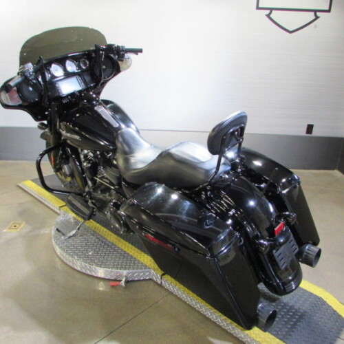 FLHXS 2018 Street Glide® Special thumb 1