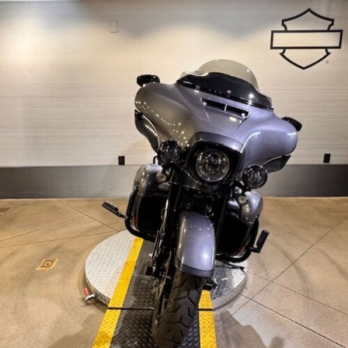 FLHTKSE 2020 CVO™ Limited thumb 2