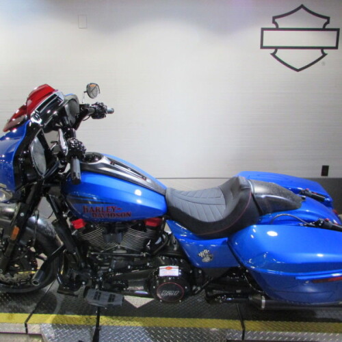 FLHXSTSE 2026 CVO Street Glide ST thumb 0