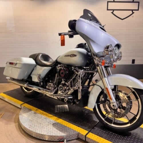 FLHX 2023 Street Glide® thumb 3