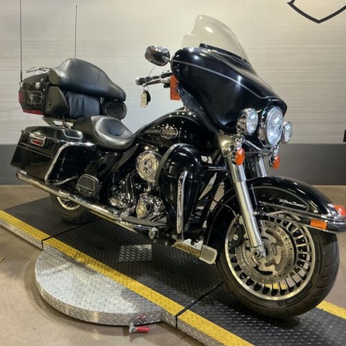 FLHTCU 2010 Electra Glide® Ultra Classic® thumb 3