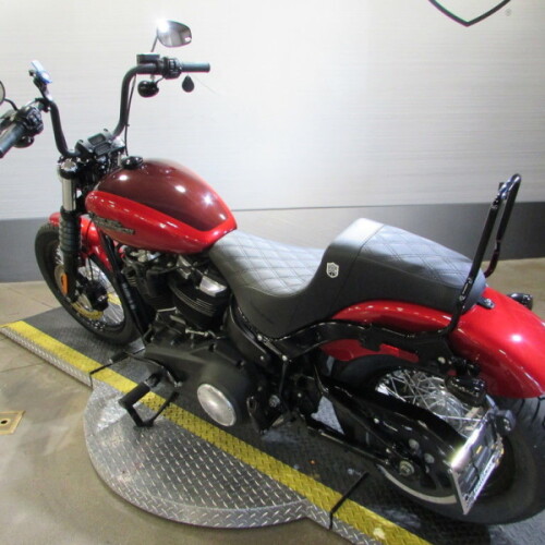FXBB 2019 Street Bob® thumb 1