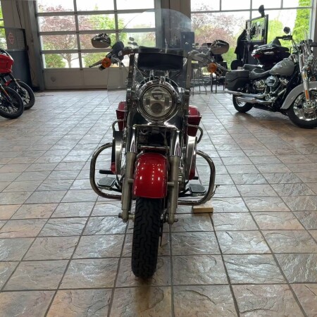 2012 Harley-Davidson® Switchback™ Ember Red Sunglo thumb 2