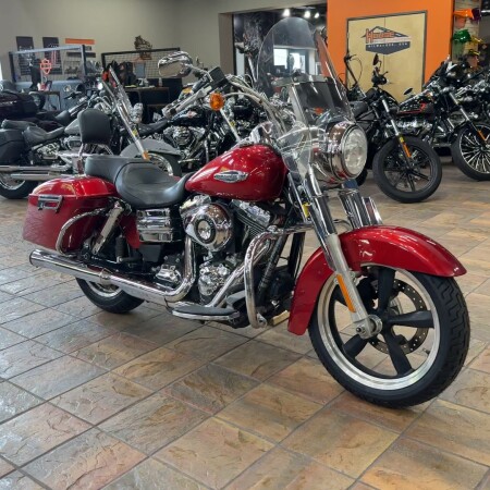 2012 Harley-Davidson® Switchback™ Ember Red Sunglo thumb 3