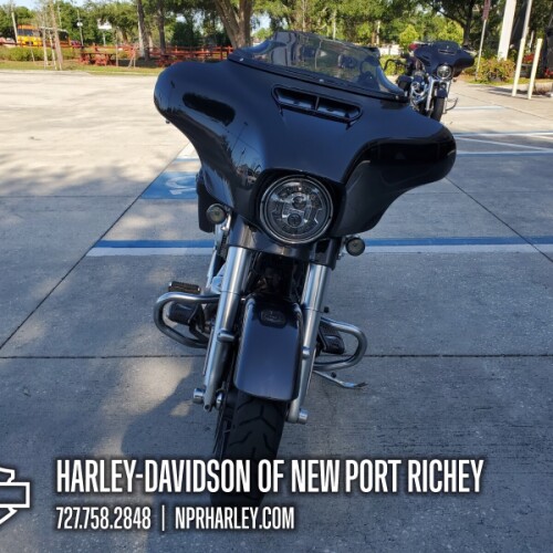 2020 Harley-Davidson® CVO™ Street Glide® thumb 3