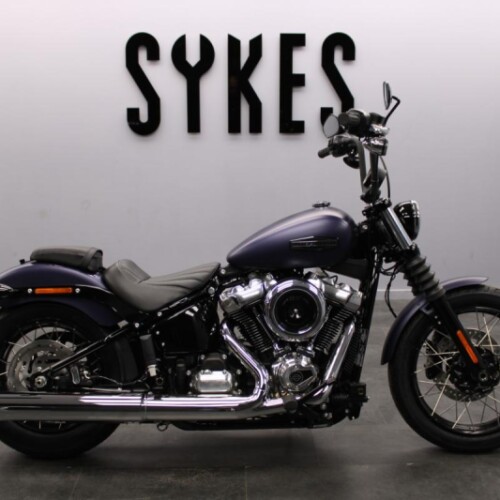 2025 Harley-Davidson FXBB Softail Street Bob 117 in Purple Abyss Denim thumb 2