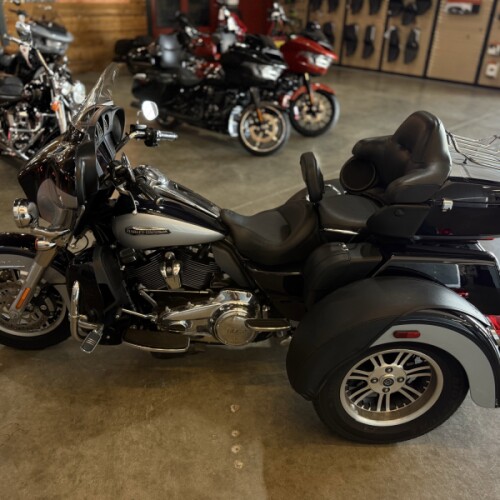 FLHTCUTG 2019 Tri Glide® Ultra thumb 2
