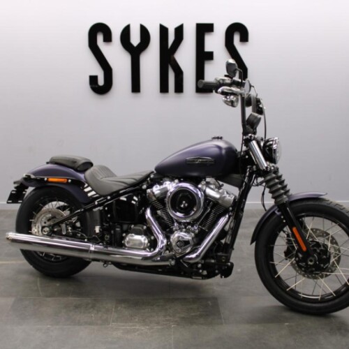 2025 Harley-Davidson FXBB Softail Street Bob 117 in Purple Abyss Denim thumb 0