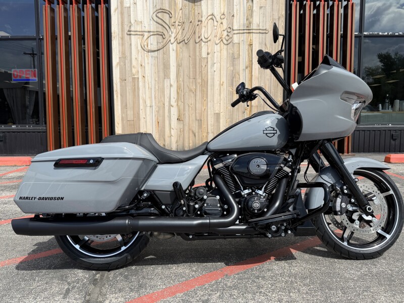 FLTRX 2026 Road Glide®
