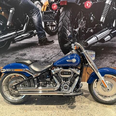  MY23 Harley-Davidson Softail Fat Boy S 114 w/ABS (FLFBS) 2023 Bright Billiard Blue thumb 1