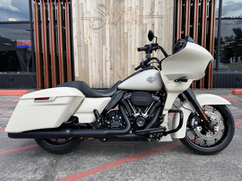 2022 Harley-Davidson® FLTRXS Road Glide® Special
