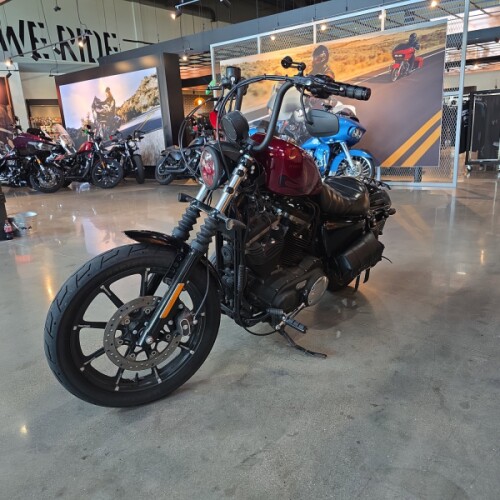XL 883N 2017 Iron 883™ thumb 1
