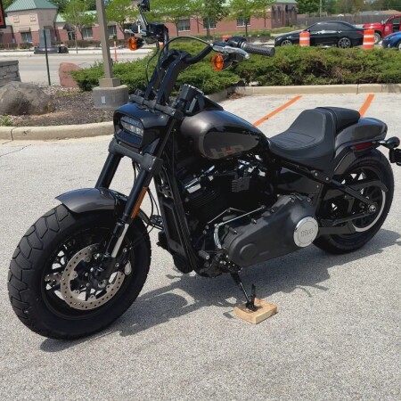 2023 Harley-Davidson® Fat Bob® 114 Gray Haze thumb 1