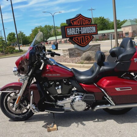 2019 Harley-Davidson® Ultra Limited Wicked Red/Twisted Cherry thumb 0