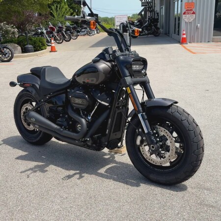 2023 Harley-Davidson® Fat Bob® 114 Gray Haze thumb 3