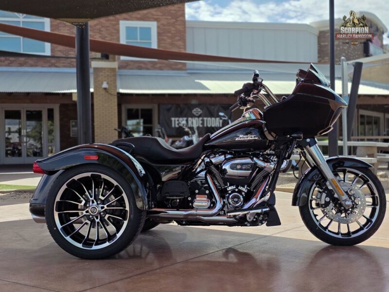 FLTRT 2025 Road Glide® 3