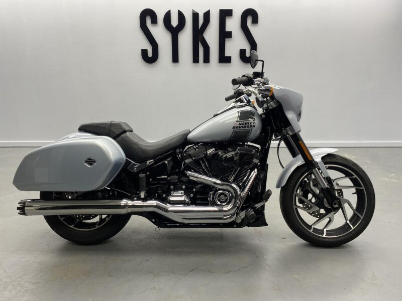 2023 Harley-Davidson FLSB Softail Sport Glide in Atlas Silver
