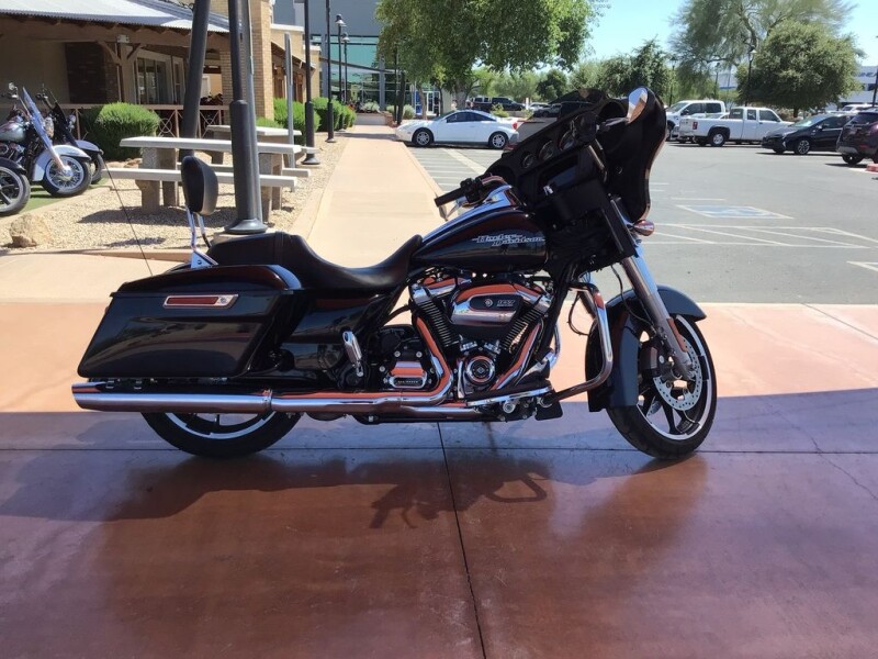 FLHX 2020 Street Glide®