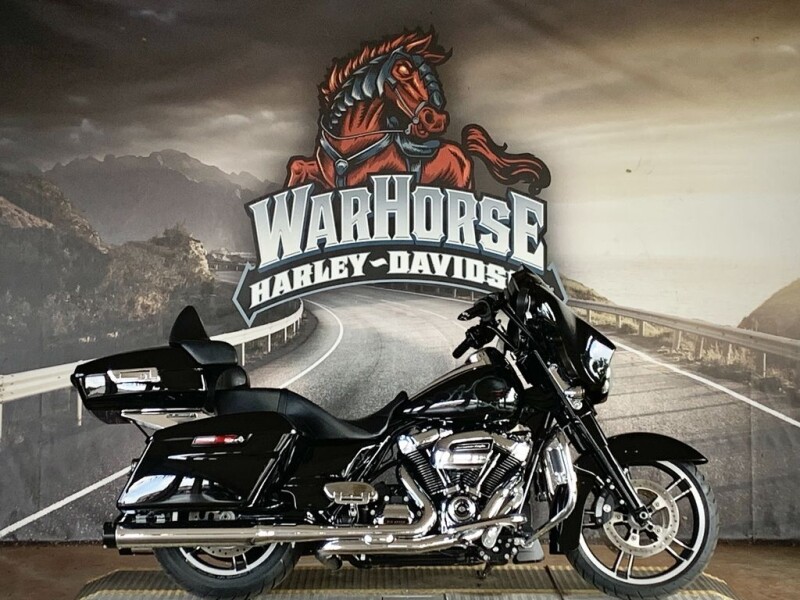 FLHXS 2017 Street Glide® Special