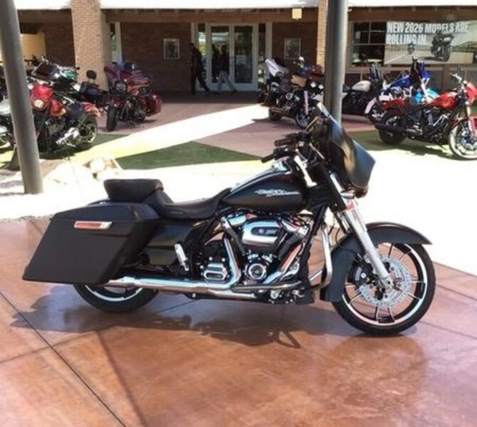 FLHX 2020 Street Glide®