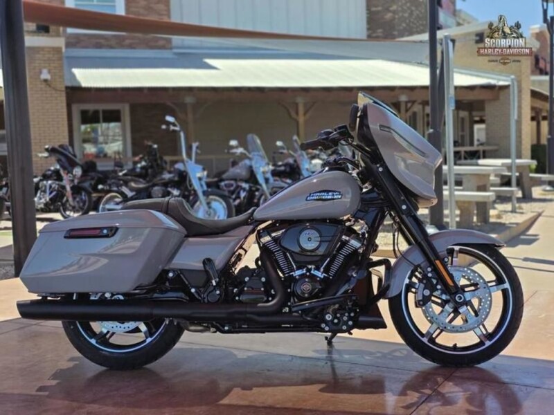 FLHX 2025 Street Glide™