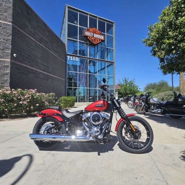 FXBB 2026 Street Bob®