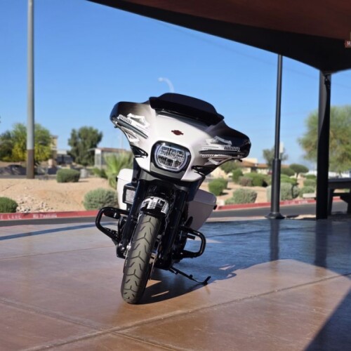 FLHX 2026 Street Glide® thumb 2