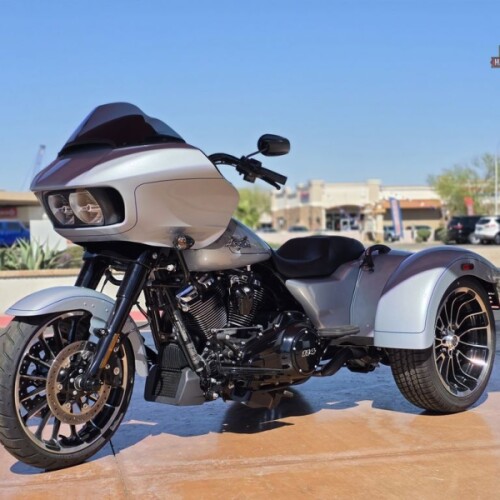 FLTRT 2024 Road Glide 3 thumb 1