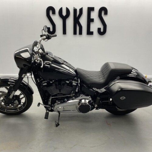 2019 Harley-Davidson FLSB Softail Sport Glide in Vivid Black - 117 Upgrade thumb 0