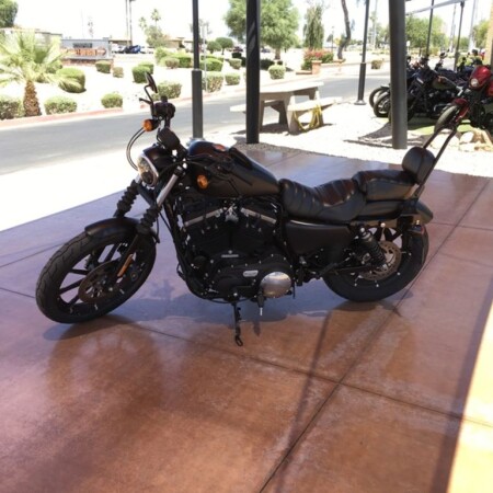 XL 883N 2022 Iron 883™ thumb 0