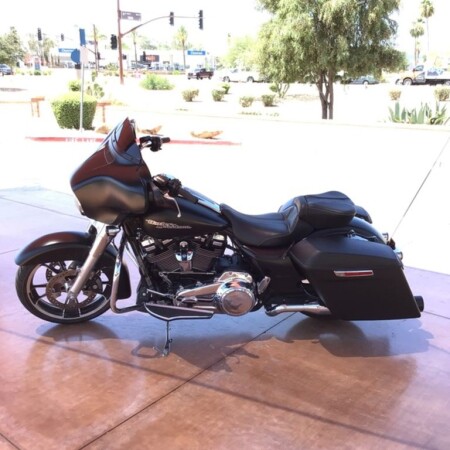 FLHX 2020 Street Glide® thumb 0
