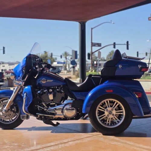 FLHTCUTG 2024 Tri Glide™ Ultra thumb 0