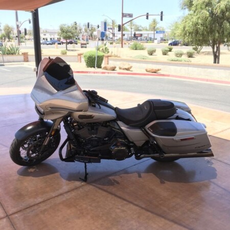 FLHXSE 2023 CVO™ Street Glide® thumb 0