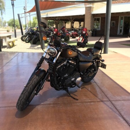 XL 883N 2022 Iron 883™ thumb 1