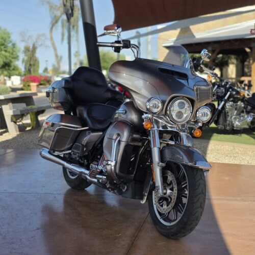 FLHTCU 2017 Electra Glide® Ultra Classic® thumb 3