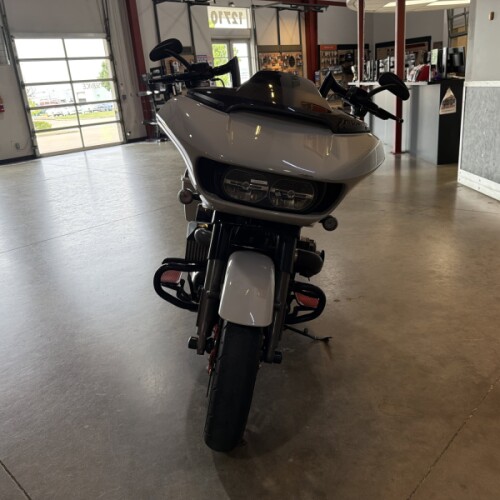 FLTRXSE 2020 CVO™ Road Glide® thumb 3