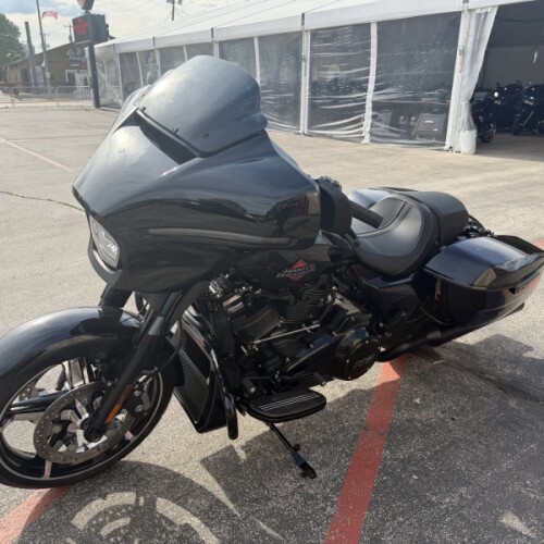 2025 Harley-Davidson® FLHX Street Glide™ thumb 0