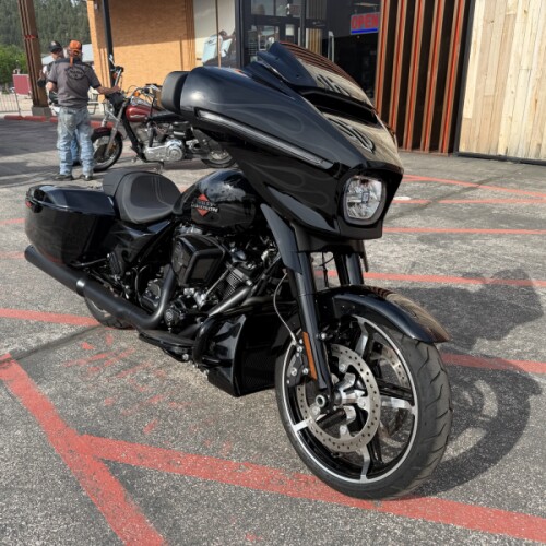 2025 Harley-Davidson® FLHX Street Glide™ thumb 3