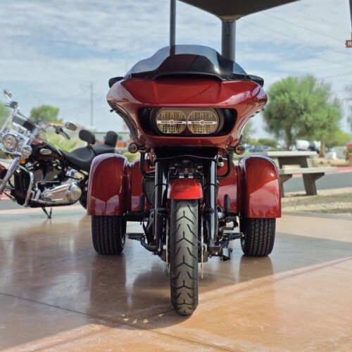 FLTRT 2025 Road Glide® 3 thumb 2