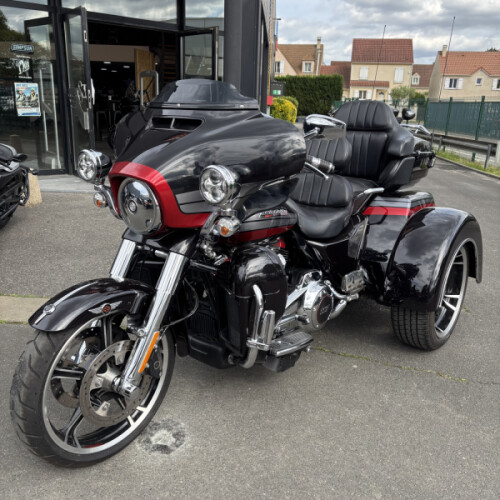 FLHTCUTGSE 2020 CVO™ Tri Glide® thumb 2