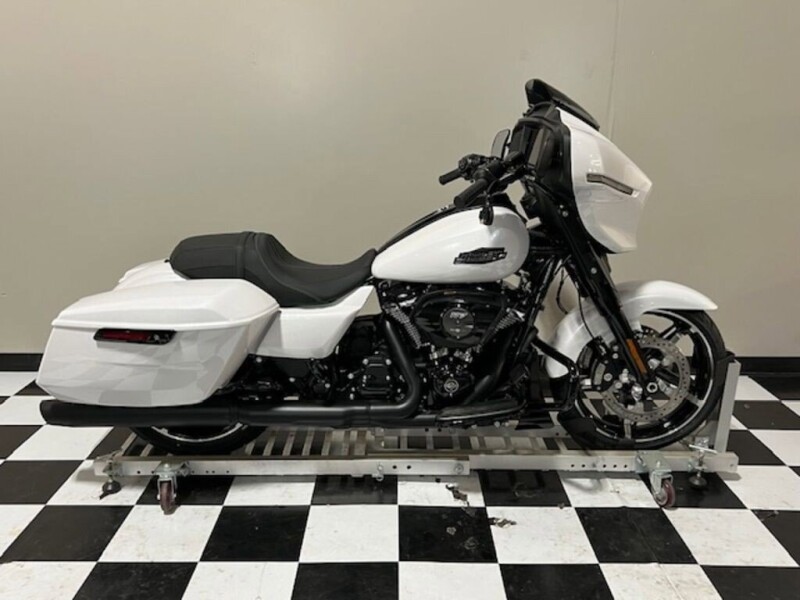 FLHX 2025 Street Glide®