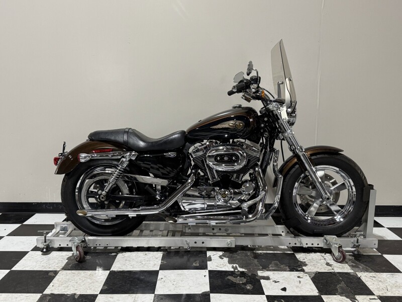 XL1200C 2013 1200 Custom