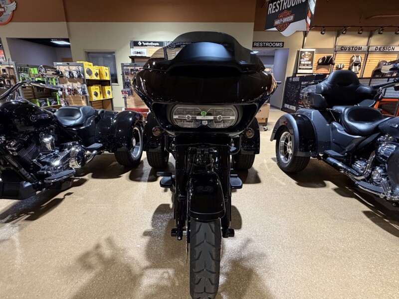 2023 Harley-Davidson® FLTRT Road Glide® 3